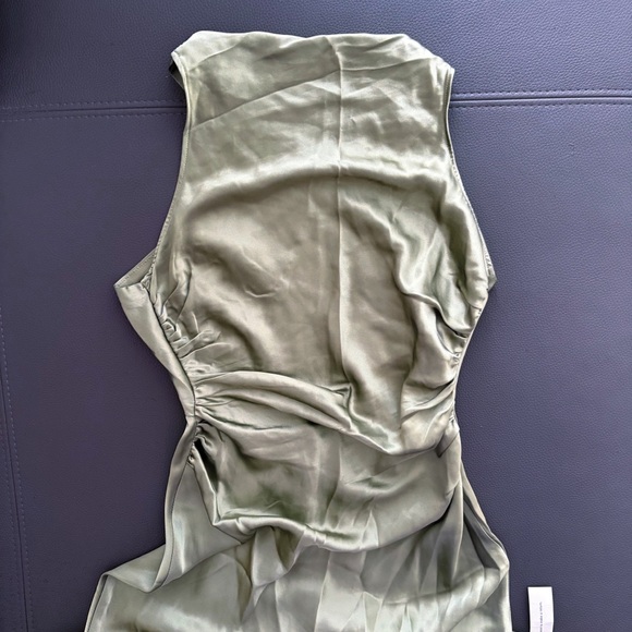 Reformation Casette Silk Dress in Artichoke - Picture 7 of 11